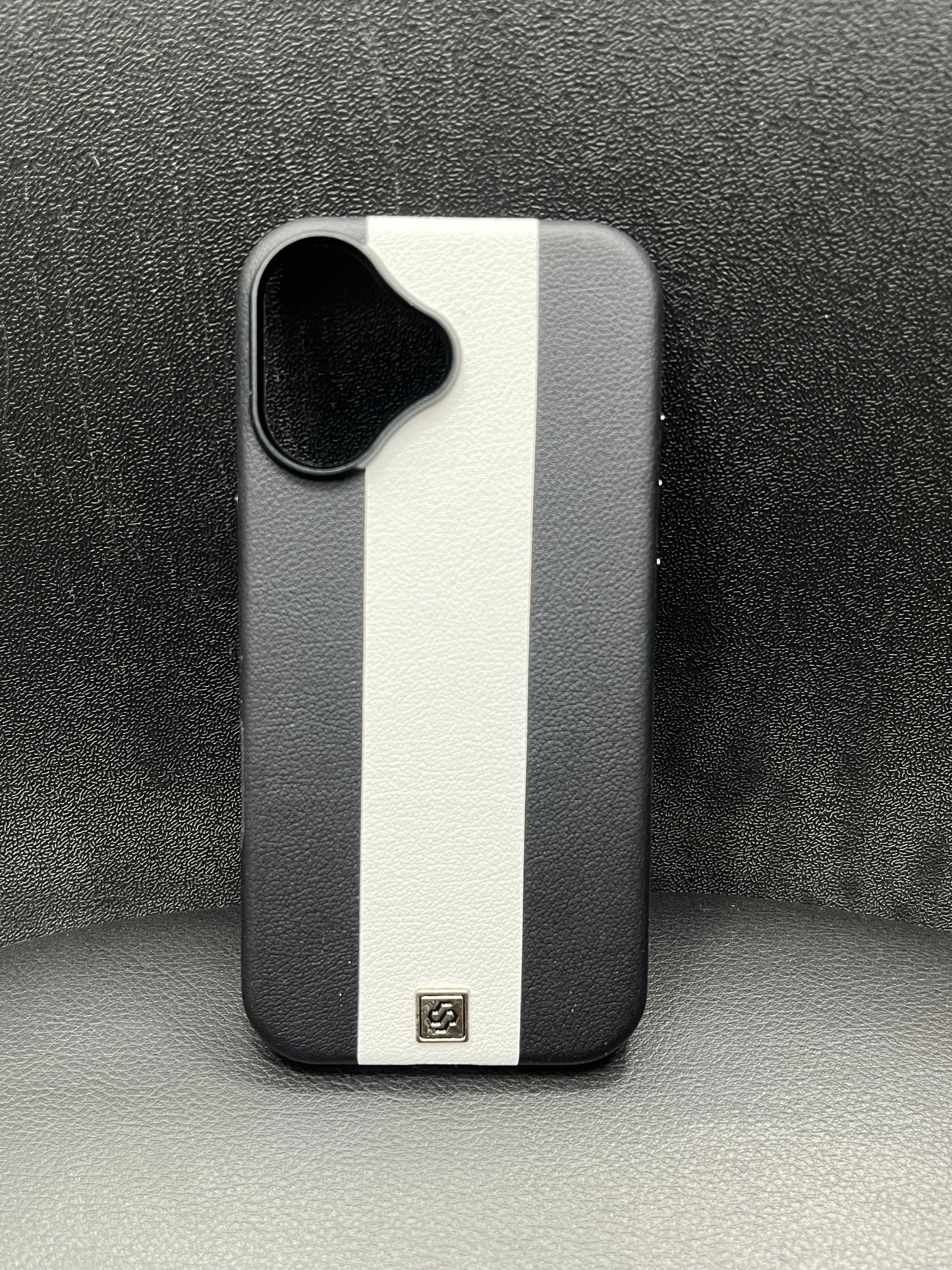 iPhone 17 Dulero Leather Stripe Case