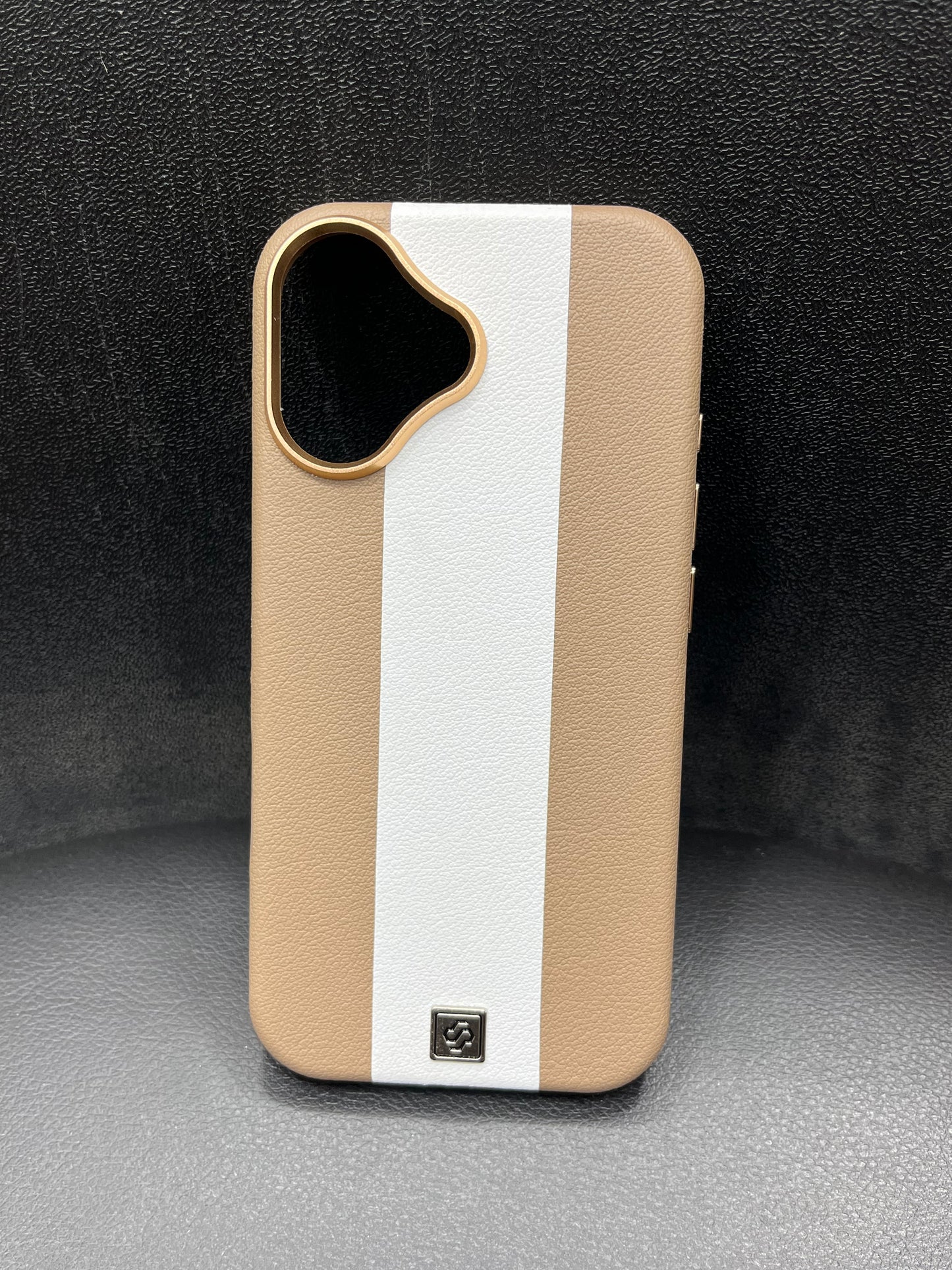 iPhone 17 Dulero Leather Stripe Case